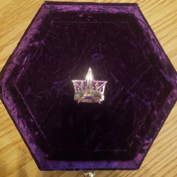 Jeffree Star Blood Must Palette - Picture 1 of 4